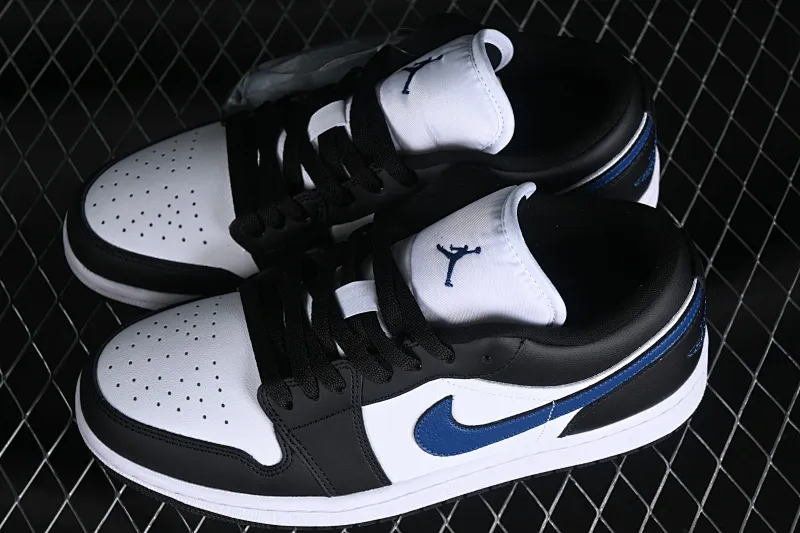All categories Air Jordan Jordan series basketball shoes Air Jordan 1 Low Air Jordan 1 Low AJ1 Joe 1 black and white blue hook low-top cultural basketball shoes DC0774-040
